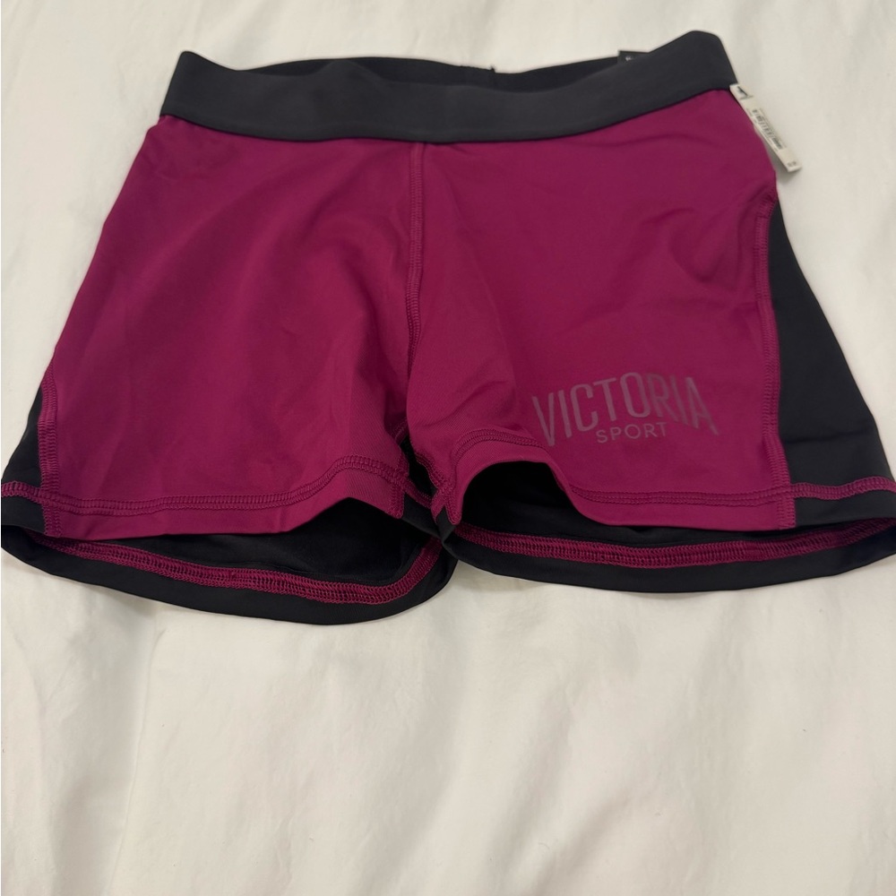 NWT Victoria Secret Sport The Player Hot Short Women’s Size XS Plum And Black